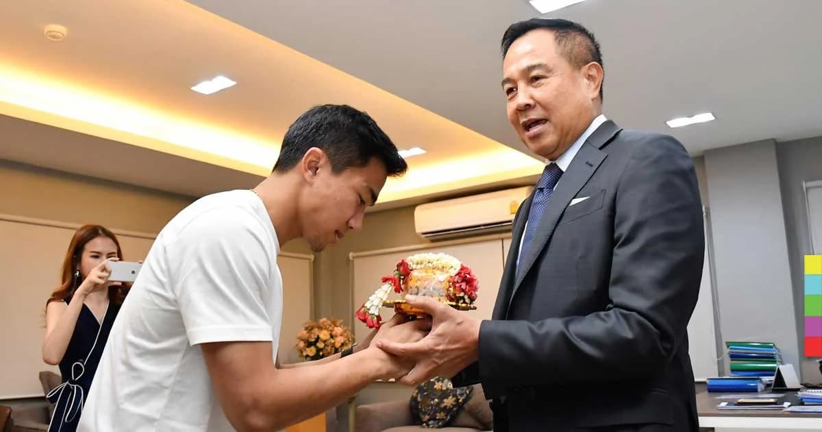 “เมสซี่เจ” ขอขมา “บิ๊กอ๊อด” ลาบวช ที่วัดบางช้างเหนือ