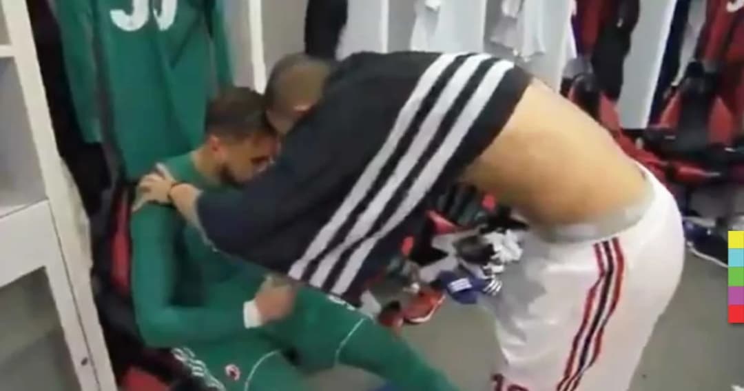 “ดอนนารุมมา” ร่ำไห้หลังแฟนมิลานกดดัน แยกทาง “ไรโอลา”