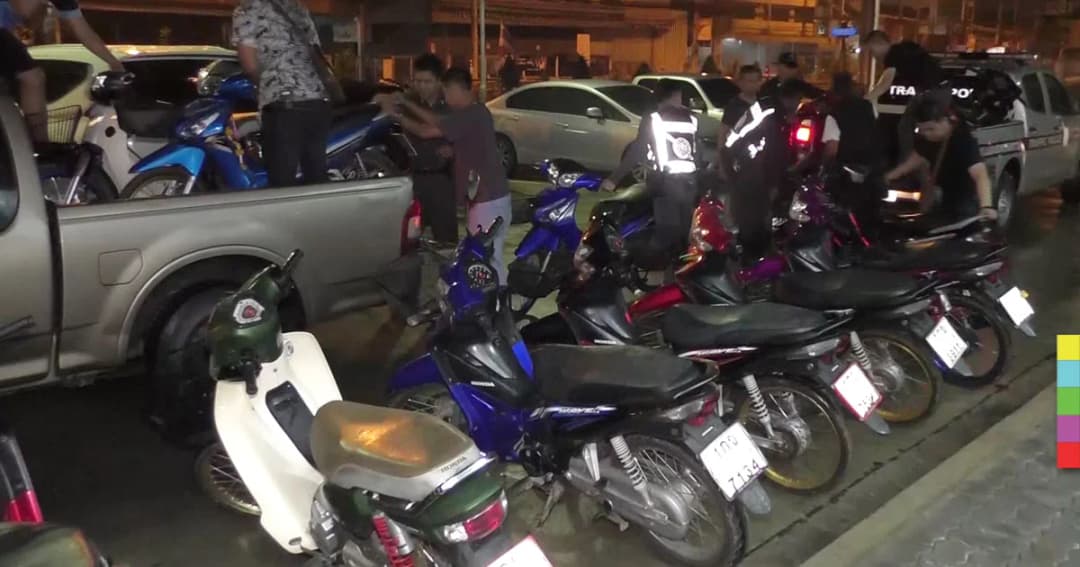 รวบเด็กแว้น ซิ่งบนถนนพระราม 2 ยึด จยย. 27 คัน