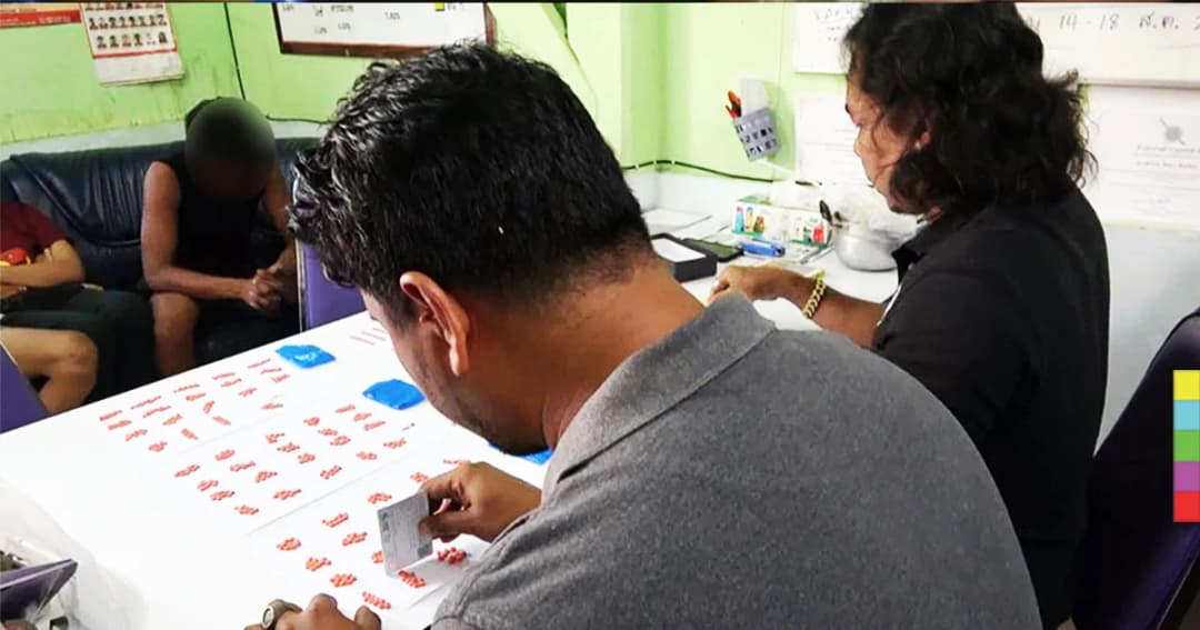 รวบสาววัย 17 ปี ตั้งครรภ์ 6 เดือน พร้อมสามี เปิดบ้านขายยาบ้า อ้างหาเงินเตรียมคลอดลูก