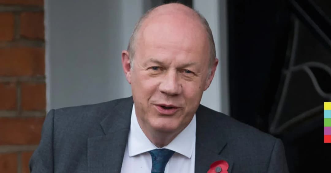 เทเรซา เมย์ ปลดรองนายกฯ อังกฤษ เหตุพบภาพโป๊ในคอมพิวเตอร์