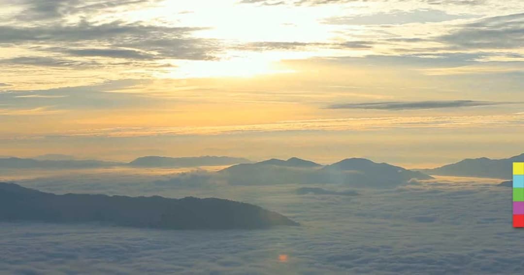 นทท.แห่ชมทะเลหมอกภูชี้ฟ้า อุทยานแจ้ซ้อนลวกไข่น้ำพุร้อนสนุกสนาน