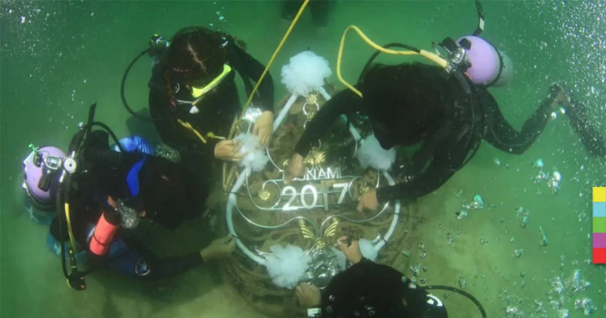 วางพวงมาลาใต้ทะเล ! รำลึก 13 ปี สึนามิ