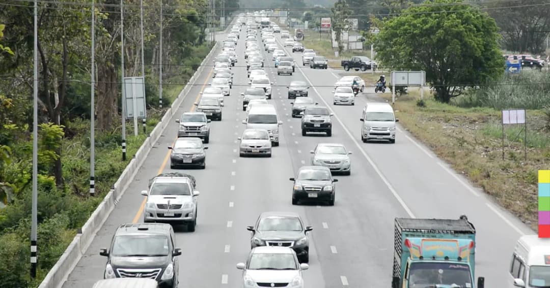 ปชช.ทยอยขึ้นเหนือ ‘ถ.สายเอเชียอ่างทอง’ รถเริ่มหนาแน่น