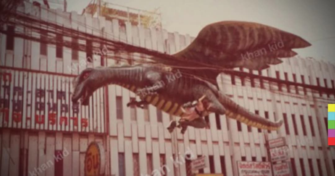 นักสร้างหุ่นจำลอง หน้าโรงหนัง ผู้สร้างความตื่นเต้น ก่อนการมาถึงของ VDO