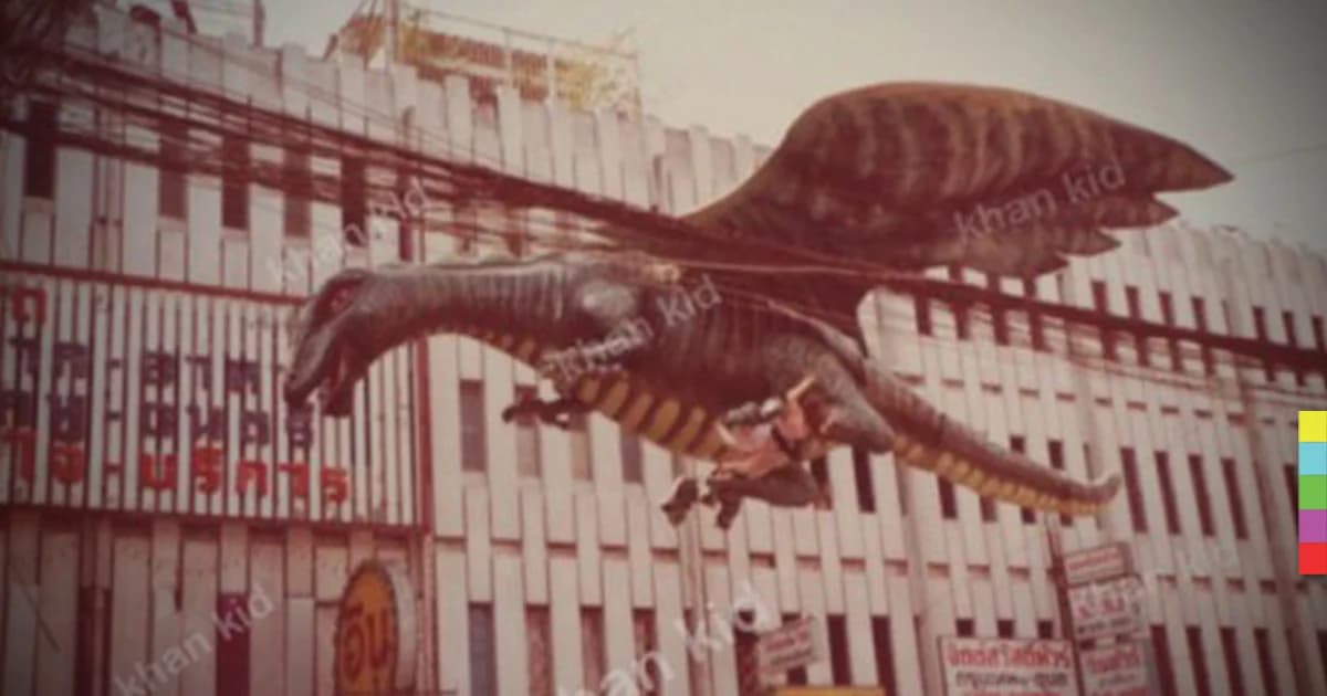 นักสร้างหุ่นจำลอง หน้าโรงหนัง ผู้สร้างความตื่นเต้น ก่อนการมาถึงของ VDO