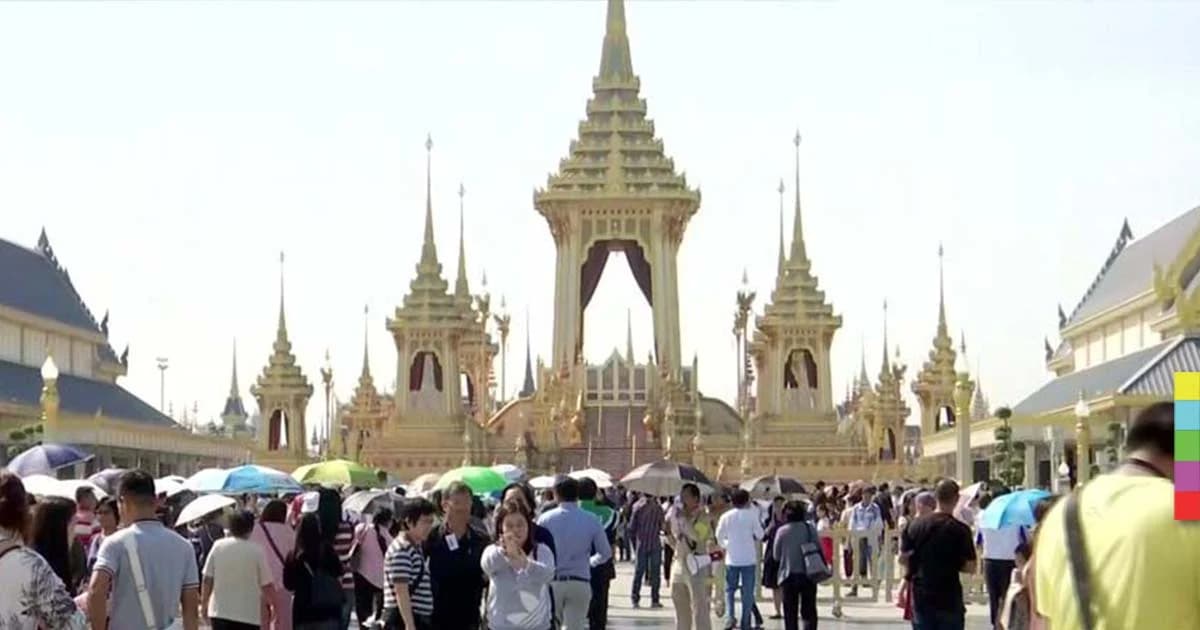 2 วันสุดท้าย ประชาชนทยอยเข้าชมพระเมรุมาศต่อเนื่อง