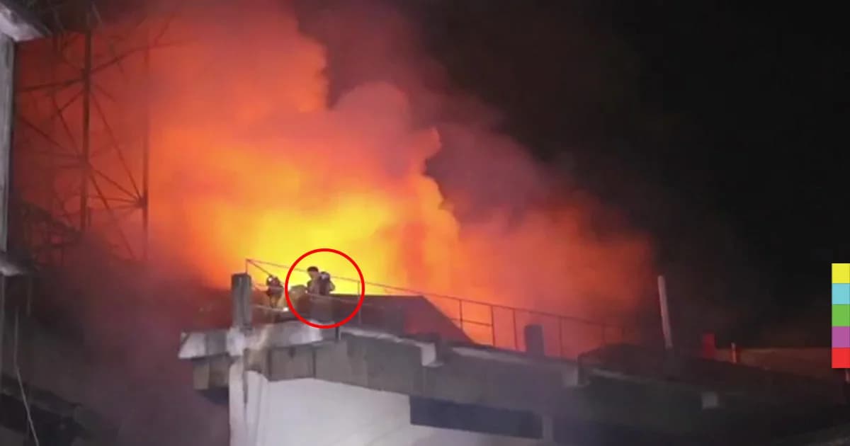 ไฟไหม้ ‘โรงงานเฟอร์นิเจอร์’ หญิงอัมพฤกษ์หวิดดับ