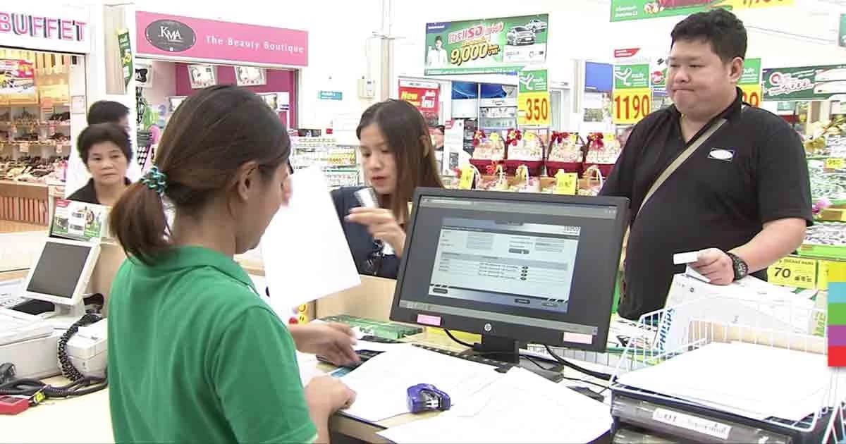 ธุรกิจค้าปลีกประเมิน ปรับขึ้นค่าแรงกระทบกำลังซื้อ