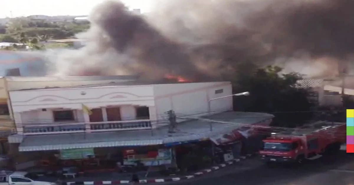 อุทาหรณ์ ! ไฟไหม้บ้านหวิดวอดทั้งหลัง คาดจุดธูปทิ้งไว้