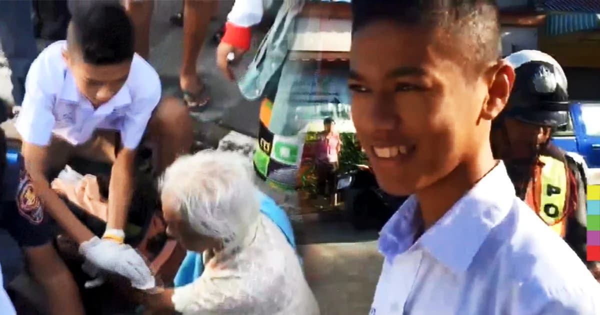 นักเรียน ม.3 น้ำใจงาม ยอมไปโรงเรียนสาย เพื่อช่วยคุณยายวัย 88 ปี ที่ถูกรถชน