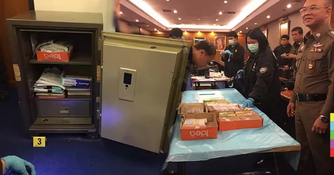 เปิดตู้เซฟ วิคตอเรียฯ พบเอกสาร-เงินสดหลายแสนบาท