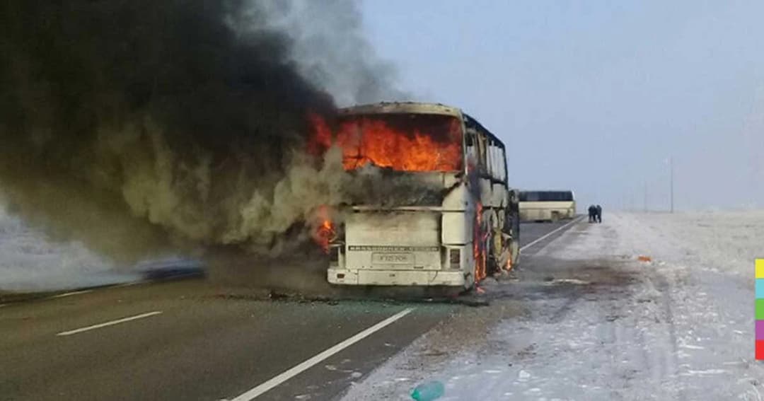 ไฟไหม้รถบัสในคาซัคสถาน เสียชีวิต 52 ศพ