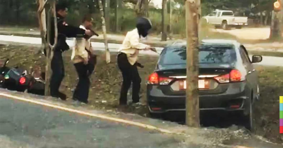 ล่าระทึก! ตร.นอกเครื่องแบบ ไล่ล่ารถเก๋ง ค้ายาฯ กลางถนน