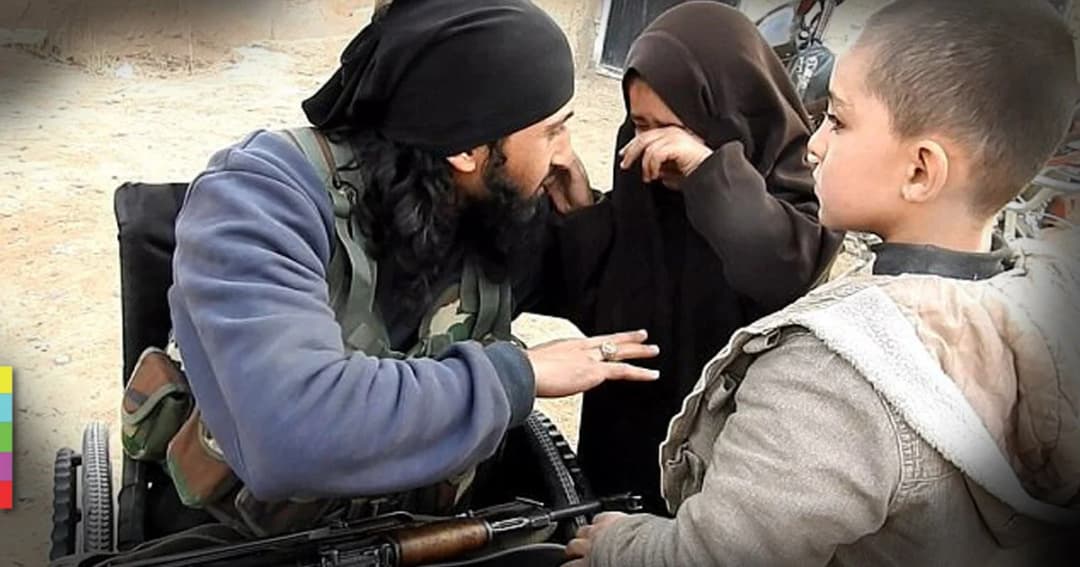 ไอเอสแพร่ภาพมือระเบิดฆ่าตัวตายในรถวีลแชร์ ลาลูกก่อนโจมตี