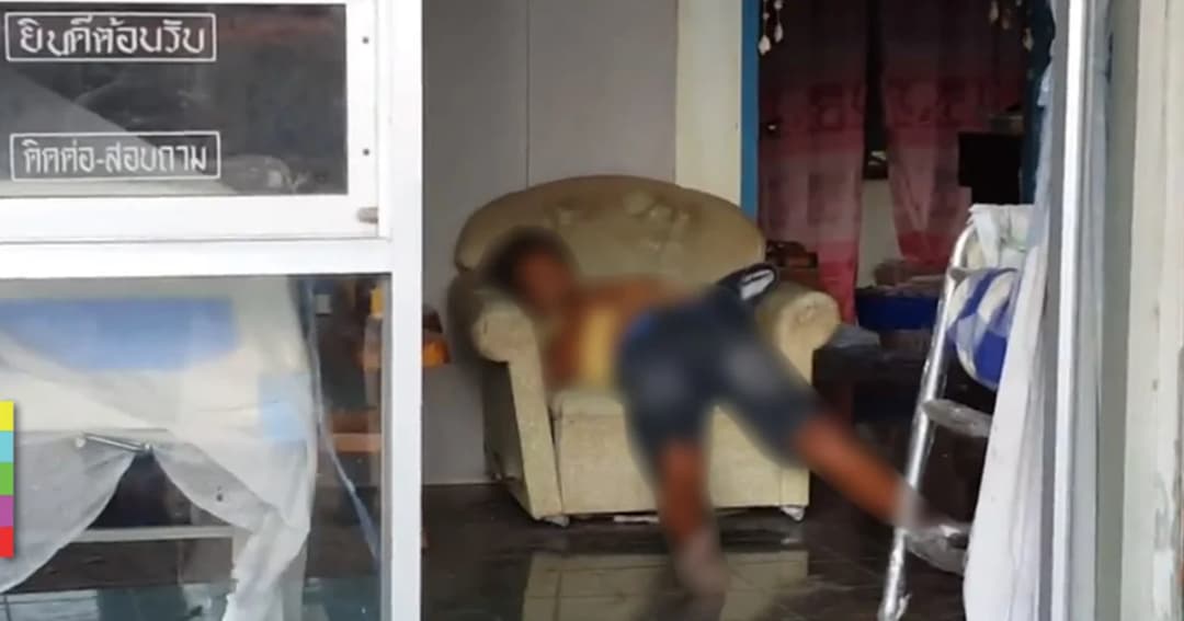 ลุงวัย 63 ดื่มสุรากับเพื่อนหลังผ่าตัดสมอง ดับคาบ้านพัก