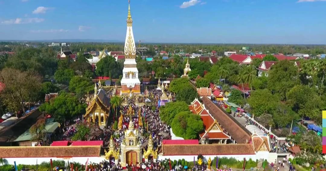 ยอดทำบุญไหว้องค์พระธาตุพนม ทะลุกว่า 23 ล้านบาท