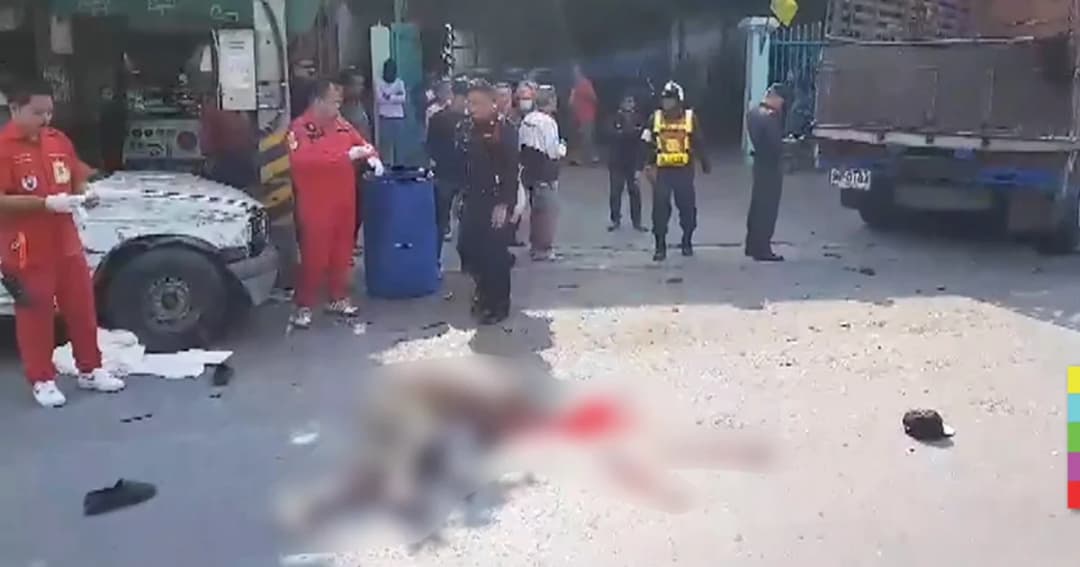 10 ล้อเบรกแตก ชนสนั่นกลางสี่แยก ลุง 52 ดับสยอง