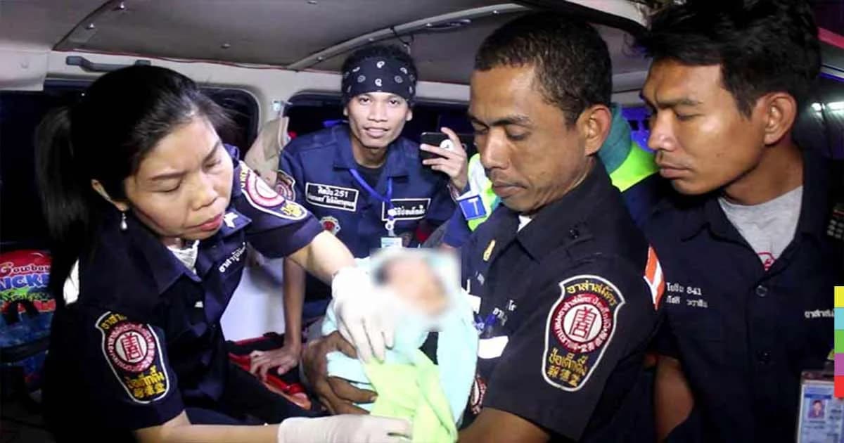 สะเทือนใจ ! รปภ.หมู่บ้านพบทารกถูกทิ้งข้างสระน้ำคลองหลวง