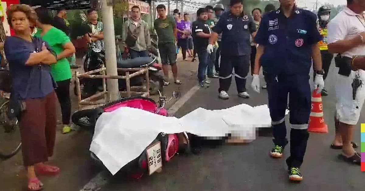 2 ครูสาวขี่ จยย.เสียหลักล้ม ถูก 18 ล้อทับ ดับทั้งคู่ !