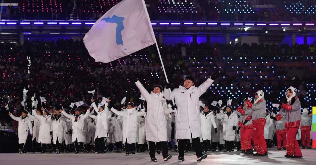 สองเกาหลีใช้ “ธงรวมชาติ” เดินร่วมกัน ในพิธีเปิดโอลิมปิกฤดูหนาว 2018