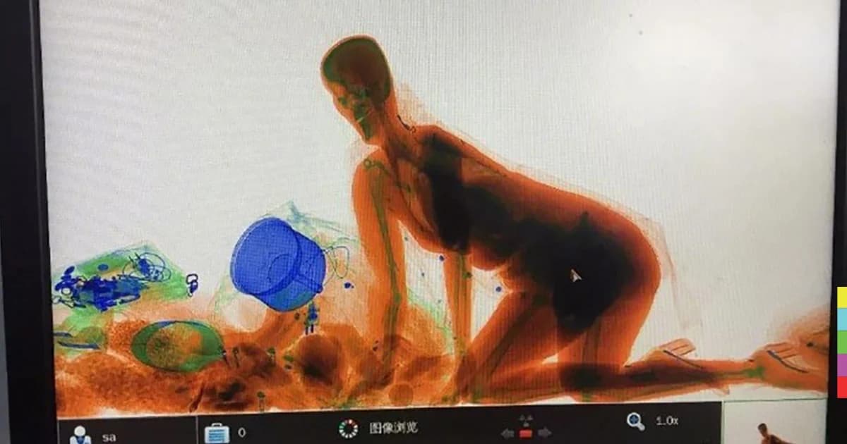 สาวจีนปีนเข้าเครื่องเอกซเรย์พร้อมกระเป๋า เพราะกลัวเงินหาย