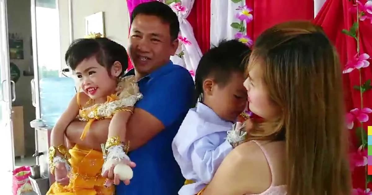 ฮือฮา ! งานวิวาห์แฝดชายหญิง แก้เคล็ดตามความเชื่อโบราณ