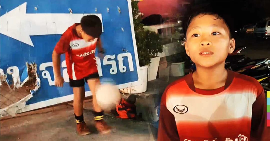 นักเรียน ป.4 เปิดหมวก โชว์ลีลาเดาะบอลขั้นเทพในงานวัด หาทุนการศึกษา