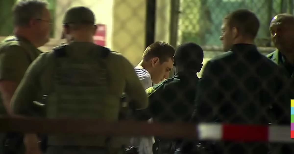 เปิดใจผู้ปกครอง มือปืนกราดยิง รร.มัธยม 17 ศพ ในสหรัฐฯ