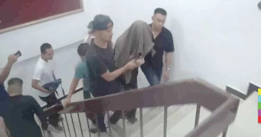 รวบแล้ว ! 2 โจ๋ฆ่าฟันคอ “น้องเบิ้ล” หลังตำรวจกดดันให้เข้ามอบตัว