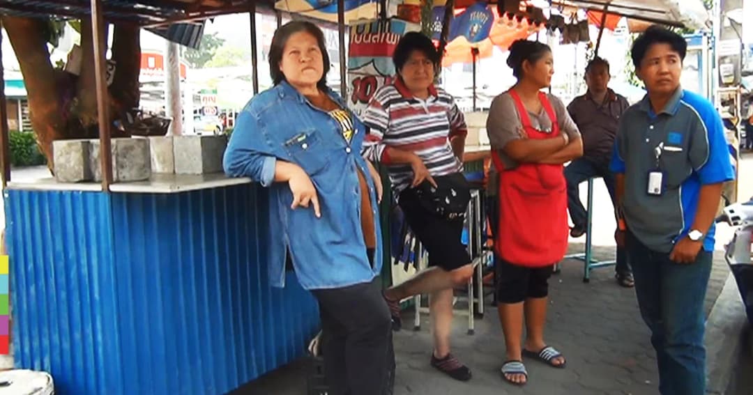 จัดระเบียบทางเท้าแปดริ้ววุ่น แม่ค้าโวย “จะให้คนจนไปทำกินที่ไหน”