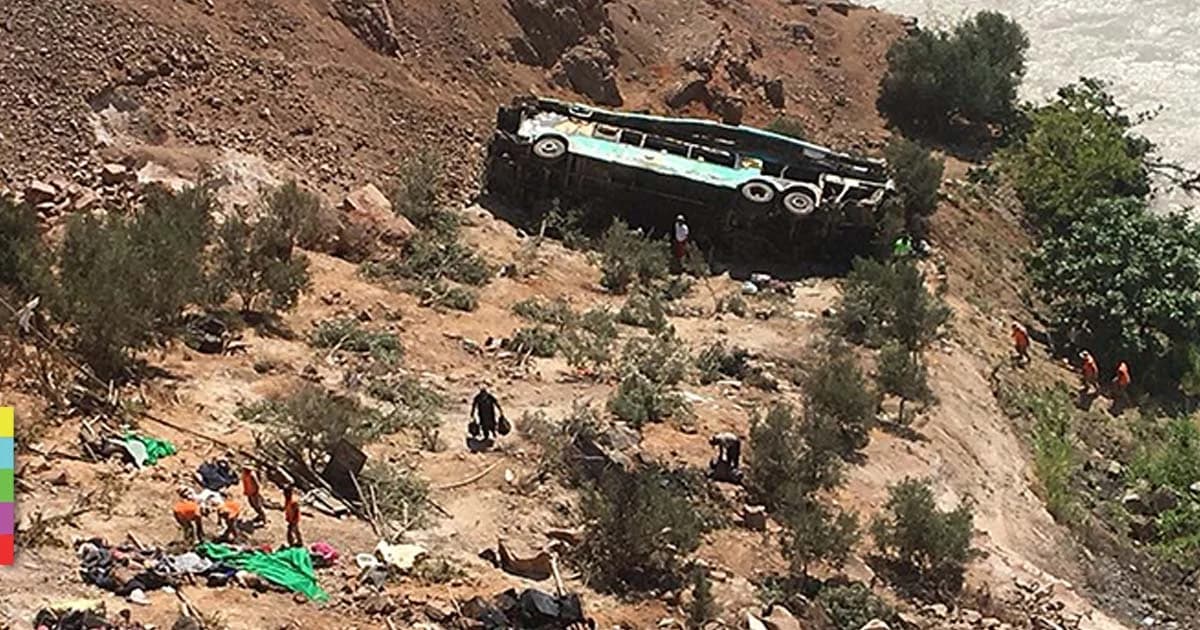 ในรอบ 2 เดือน ! บัสเปรูตกเหว เสียชีวิต 35 เจ็บ 20