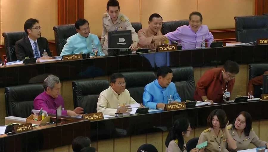 กลิ่นไม่ดี! สนช.เริ่มประชุมลับเลือก 7 กกต. จะผ่านฉลุยหรือตีตก!