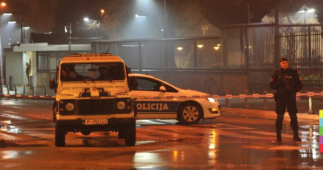 ผวา! ชายนิรนามขว้างระเบิดหน้าสถานทูตสหรัฐฯ ในมอนเตเนโกร