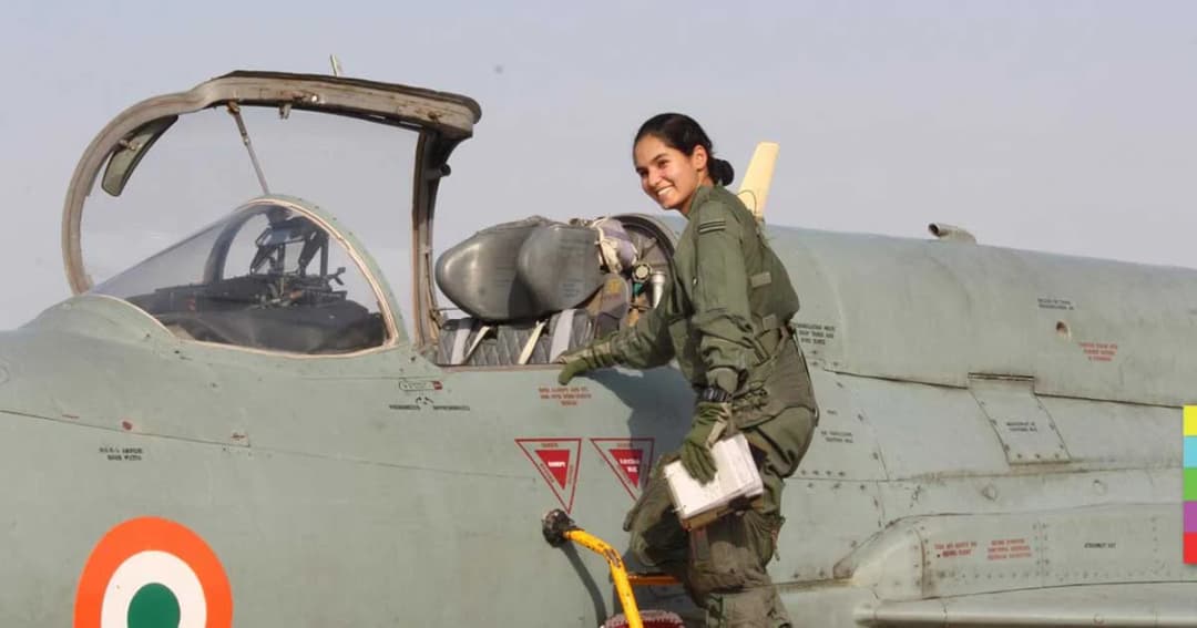 อินเดียเปิดตัว “นักบินหญิง” คนแรกของกองทัพ ที่ได้ขับเครื่องบินขับไล่