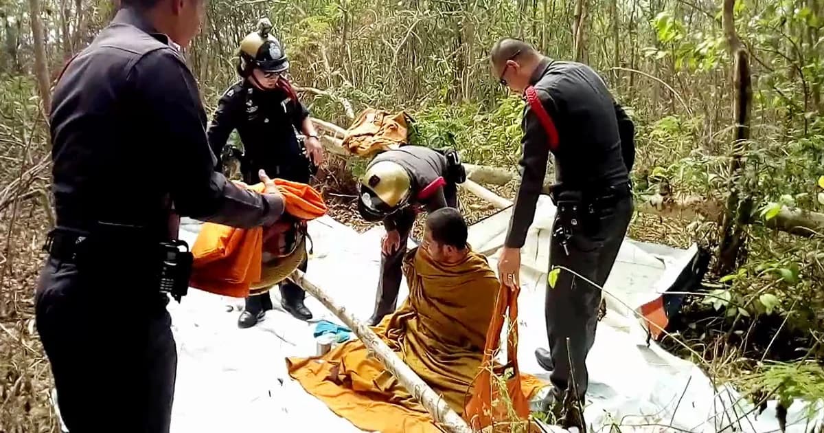 ชาวบ้านแจ้งจับ ! ‘พระ’ อาศัยกลางป่า นาน 3 เดือน พบพฤติกรรมน่าสงสัย