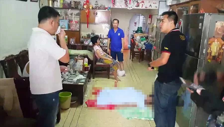 สุดเศร้า! เห็นแม่ฆ่าตัวตายต่อหน้า แต่ไปช่วยไม่ได้