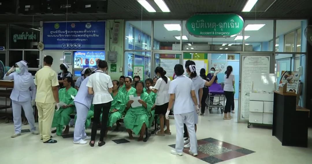 ถังแอมโมเนียรั่ว โรงน้ำแข็งอยุธยา คนงานเจ็บ 35 ราย