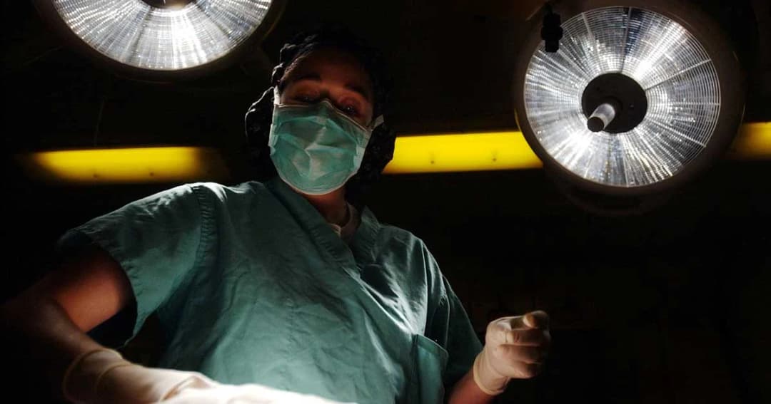 แพทย์ รพ.แห่งชาติในเคนยา ผ่าตัดเปิดกะโหลกสมองผู้ป่วยไข้ผิดคน