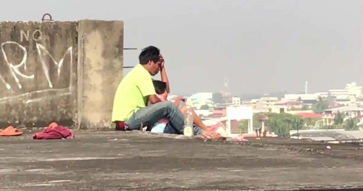 เด็กเกี่ยวอะไร? หนุ่มอุดรเครียดเมียหนี พาลูก 8 ขวบ หวังโดดตึกตายคู่