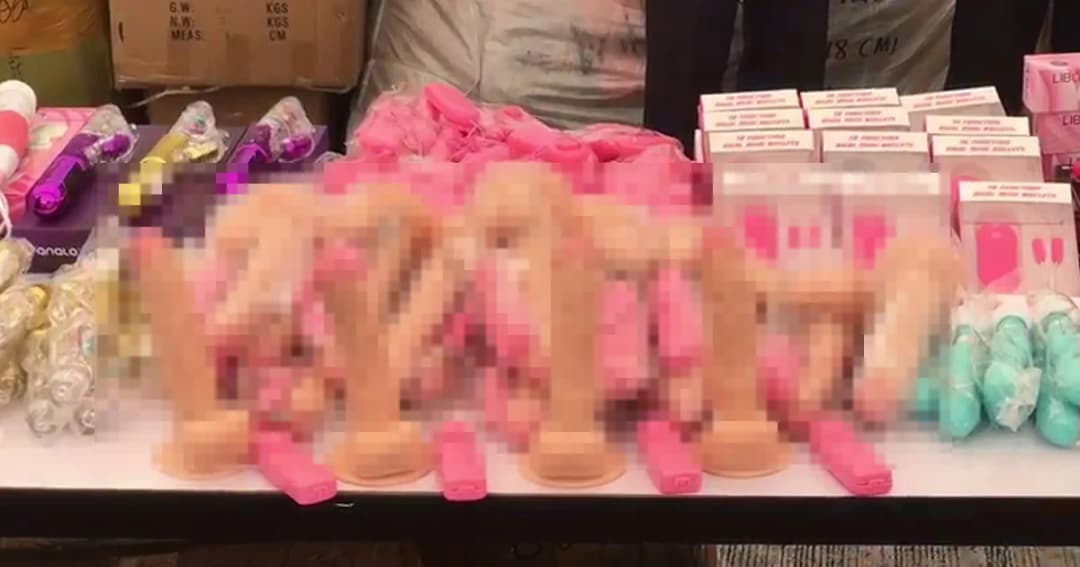 จับล็อตใหญ่ ! ไม้หวงห้ามส่งออก-สินค้าละเมิดลิขสิทธิ์ รวมกว่า 240 ล้านบาท