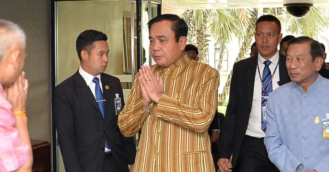 นายกฯ ไม่ตอบพรรคพลังประชารัฐเชิญเป็นที่ปรึกษา