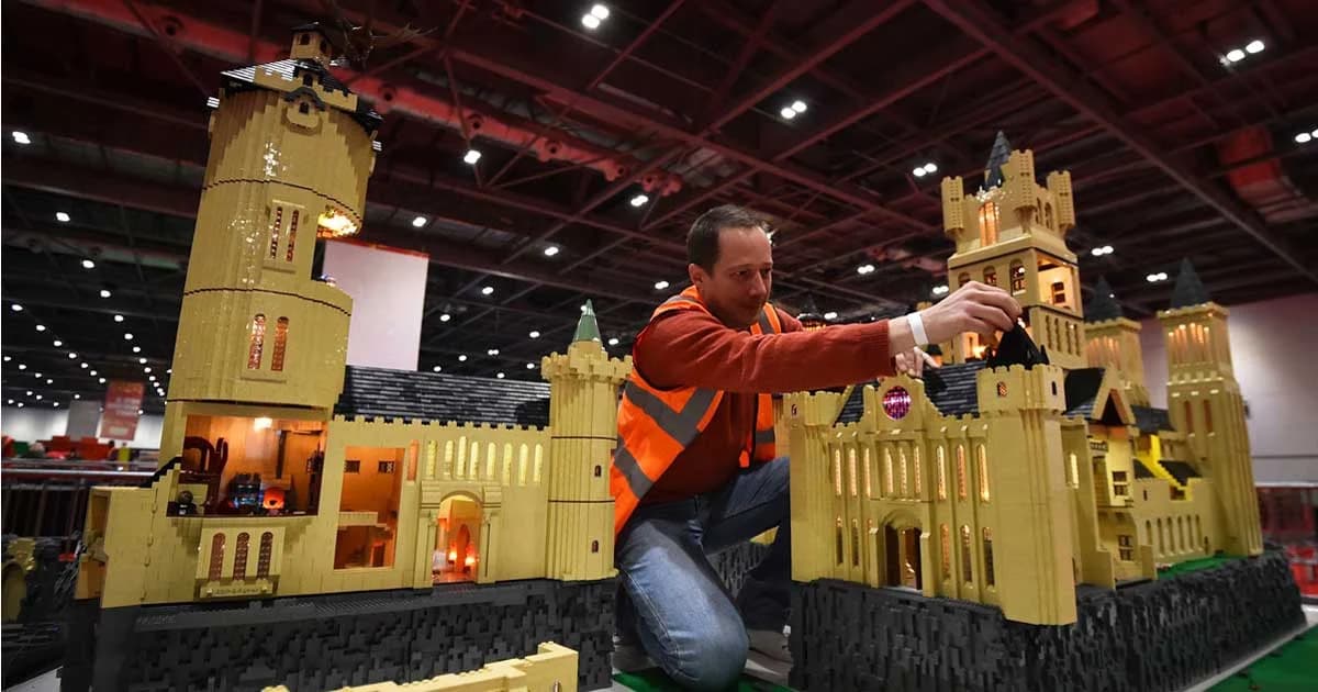 นี่แหละงานในฝัน เลโก้รับสมัคร “นักต่อเลโก้” รายได้นับล้านบาทต่อปี