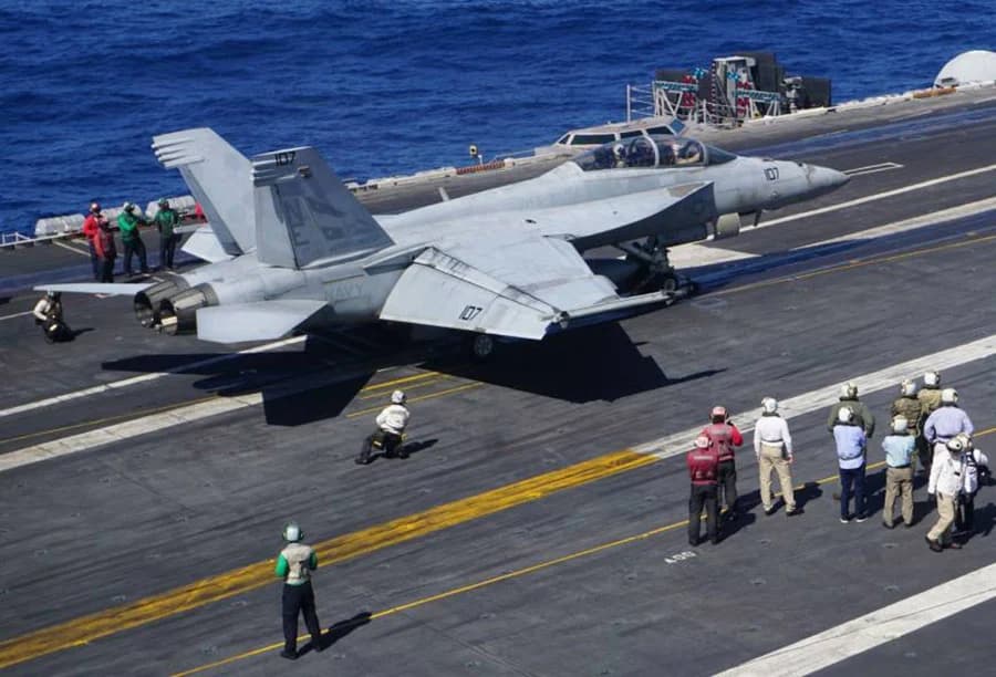 F-18 กองทัพเรือสหรัฐฯตก นักบินเสียชีวิต 2 นาย