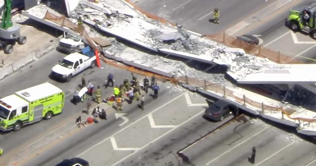 สะพานลอยในสหรัฐฯ พังถล่ม มีผู้เสียชีวิตอย่างน้อย 4 คน