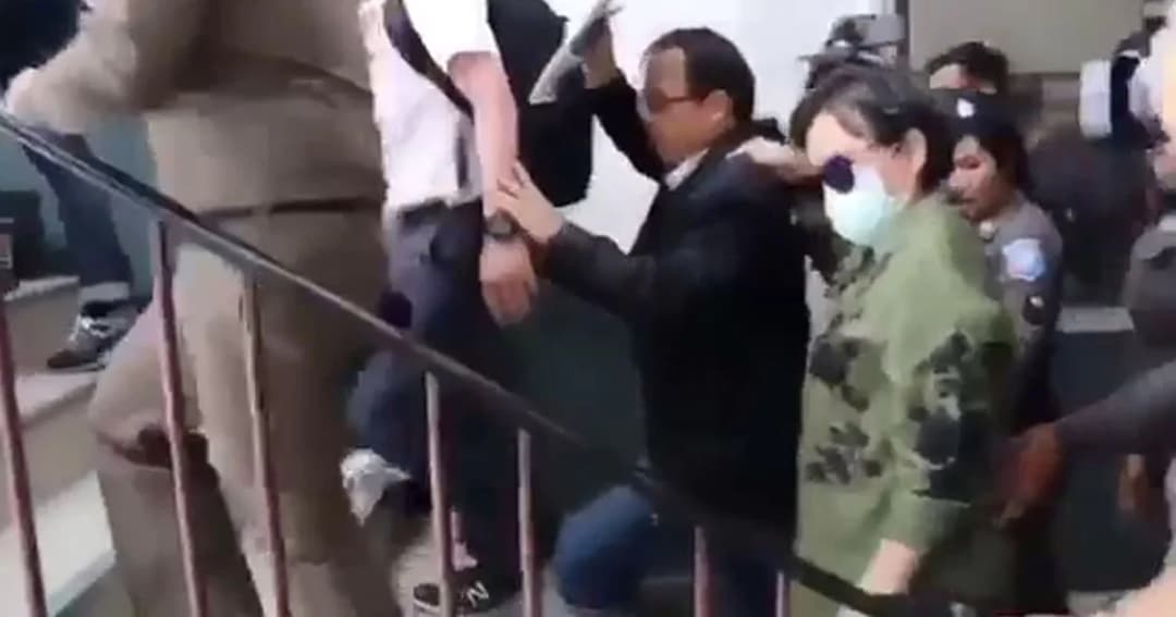 หน่วยอรินทราชบุกจับ “เจ้าของ บ.โอเอ” คาบ้านหรูย่านตลิ่งชัน พบเลี่ยงภาษีกว่าหมื่นล้าน !