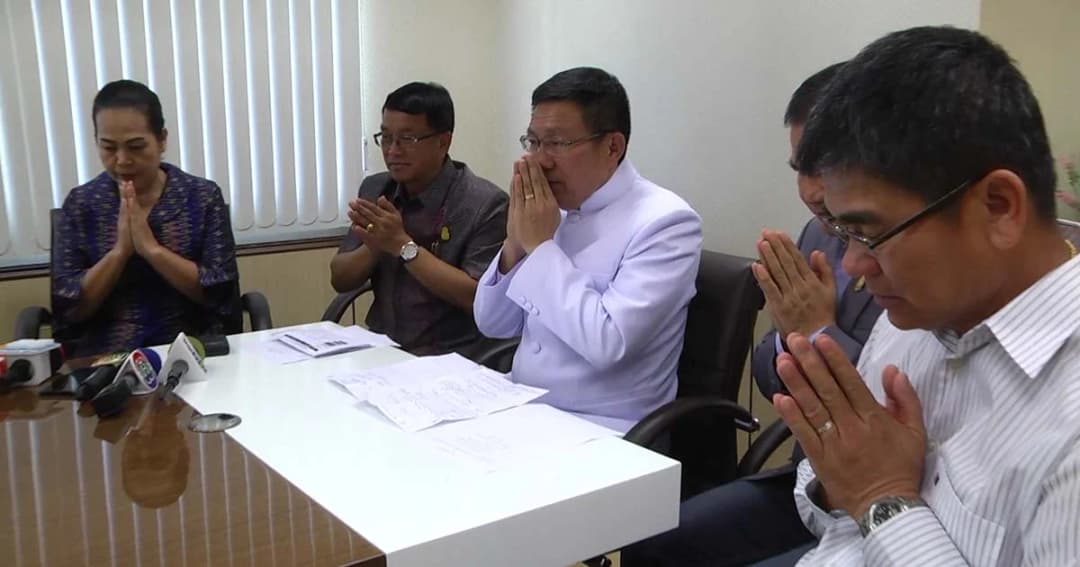 ‘พ่อเมืองขอนแก่น’ นำทีมขอโทษ – ผู้เขียนวลีร้อน ยืนยันไม่มีเจตนาดูหมิ่นปชช.