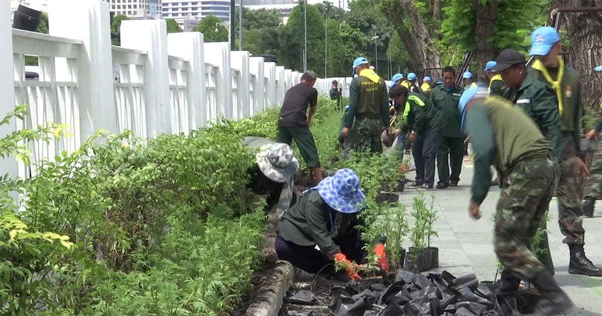 เตรียมส่งคืนพื้นที่สนามหลวง เม.ย. นี้