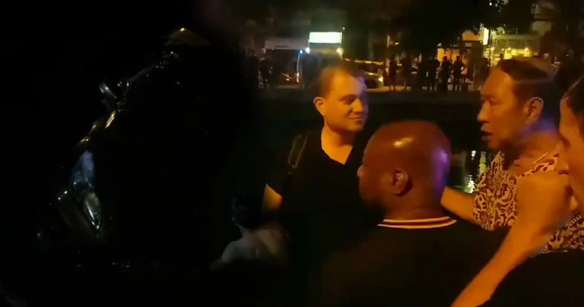 ชื่นชม! หนุ่มต่างชาติ โดดน้ำช่วยชีวิตคนขับรถเสียหลักตกคูเมืองเชียงใหม่