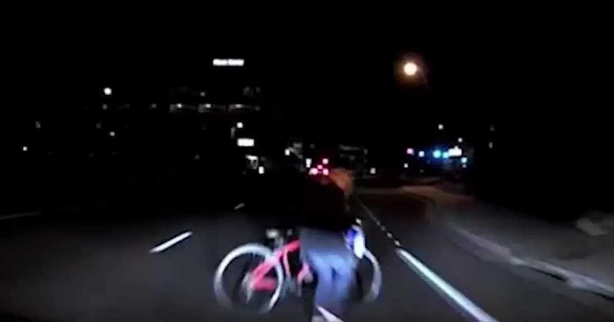 เผยคลิป รถยนต์ไร้คนขับของอูเบอร์ชนคนเสียชีวิต ขณะข้ามถนนในสหรัฐฯ